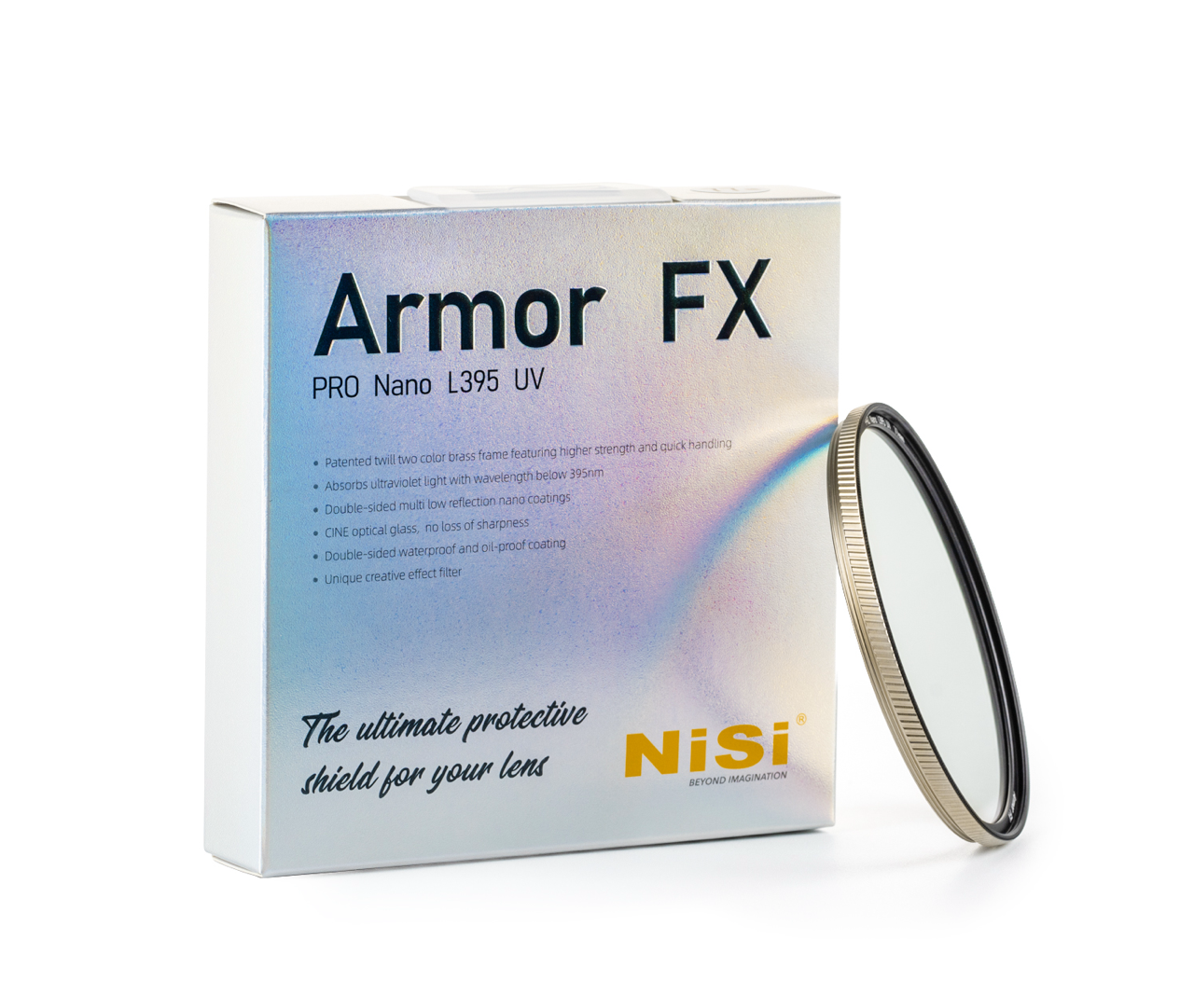 NiSi Armor FX Verpackung frontal mit Filter lehnend an der rechten Seite der Verpackung
